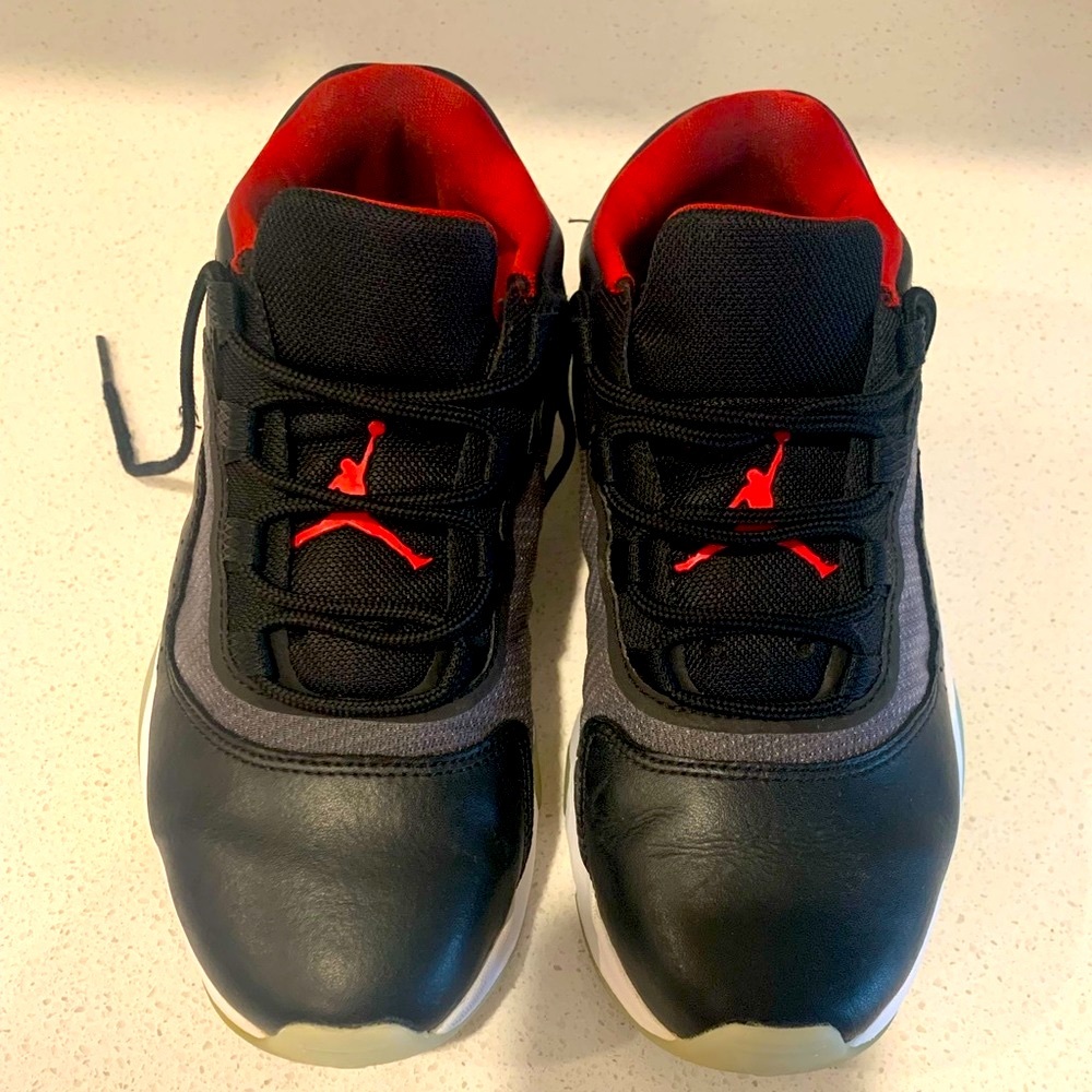 Mens jordans size 7